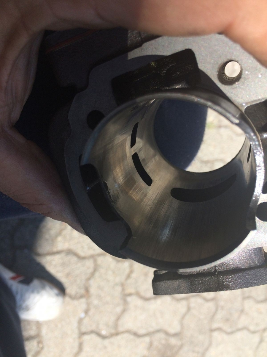 zylinder-riefen.jpg zylinder-riefen.jpg