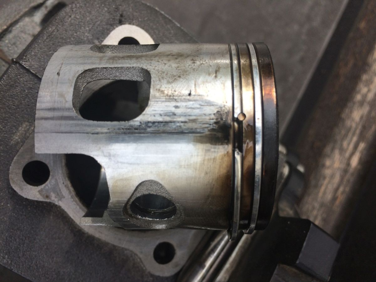 kolben3.jpg kolben3.jpg